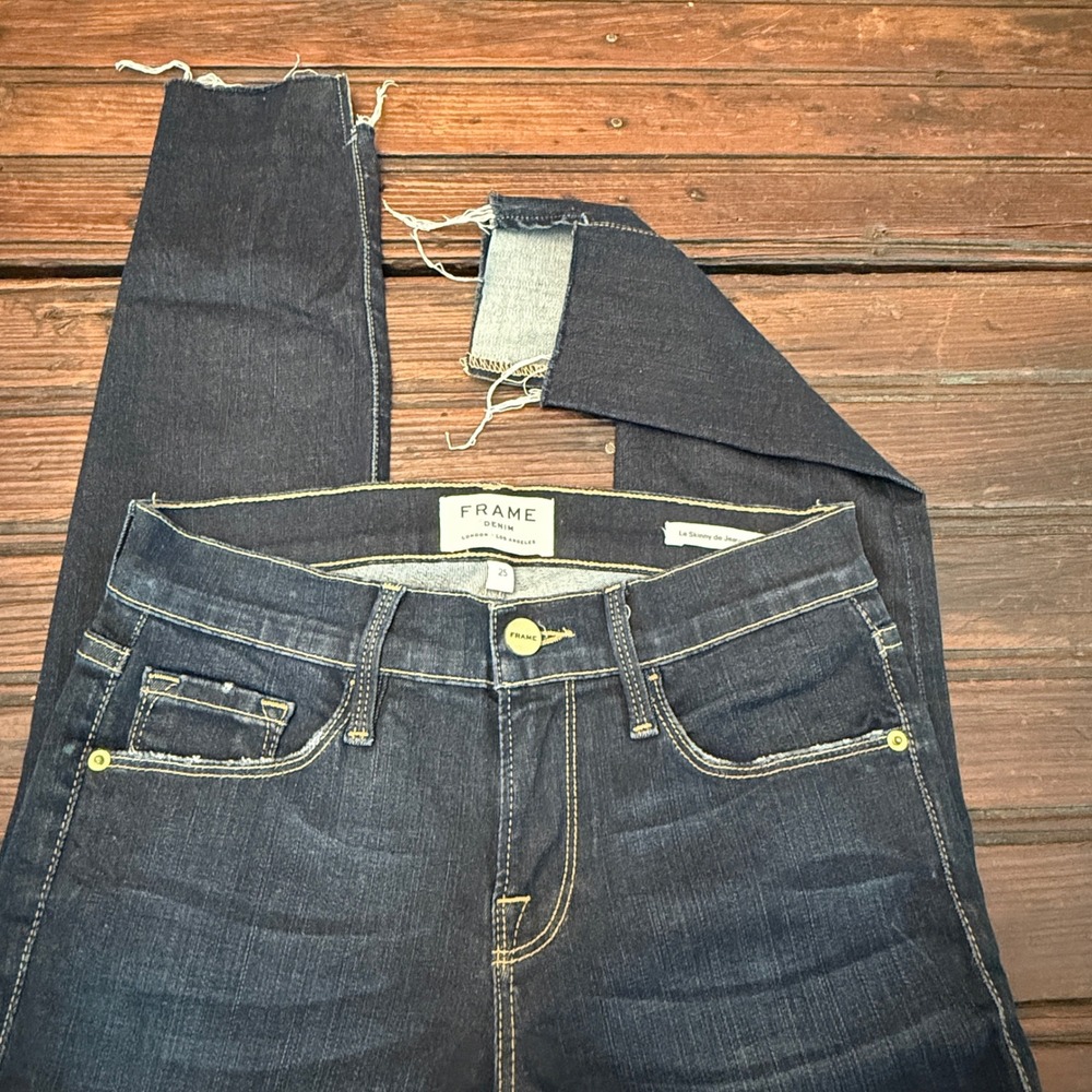 Frame Denim Le Skinny de Jeanne Dark Wash Raw Hem Jeans Size 25